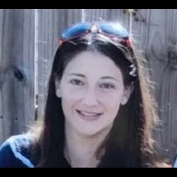 Meet your Posher, Christina - Picture 2 of 2